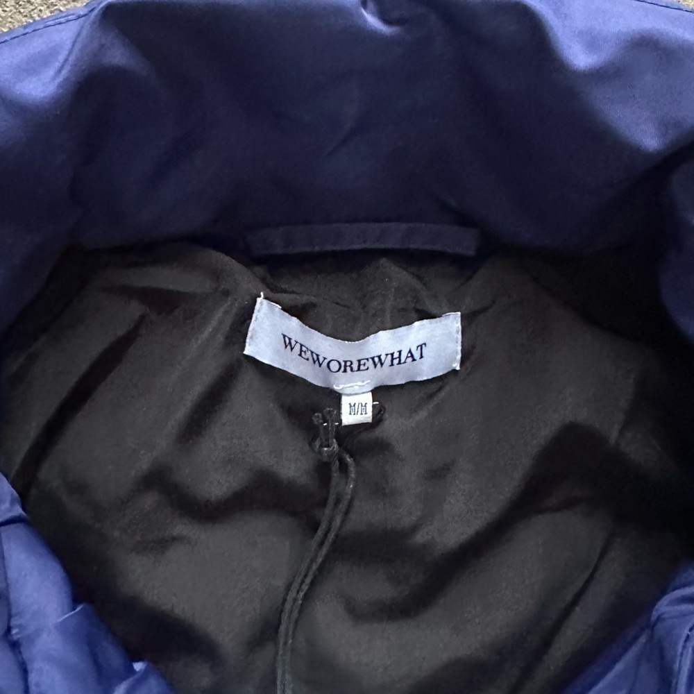 NWT WeWoreWhat Color Blocked Quilted Puffer Jacket in Navy/Black Size Medium - Picture 7 of 9